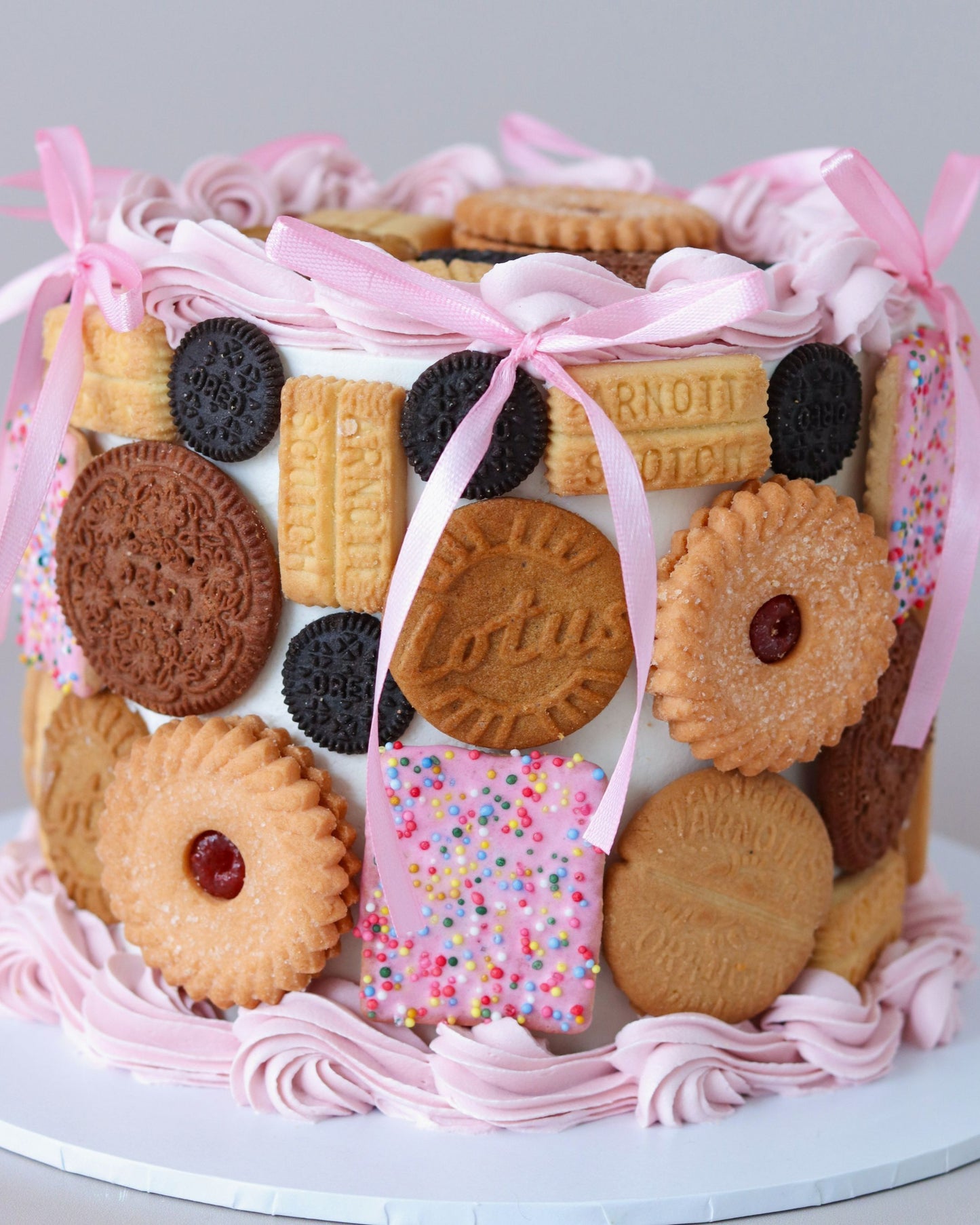 Biscuit Loaded Vintage Cake - Bel Bear Bakes