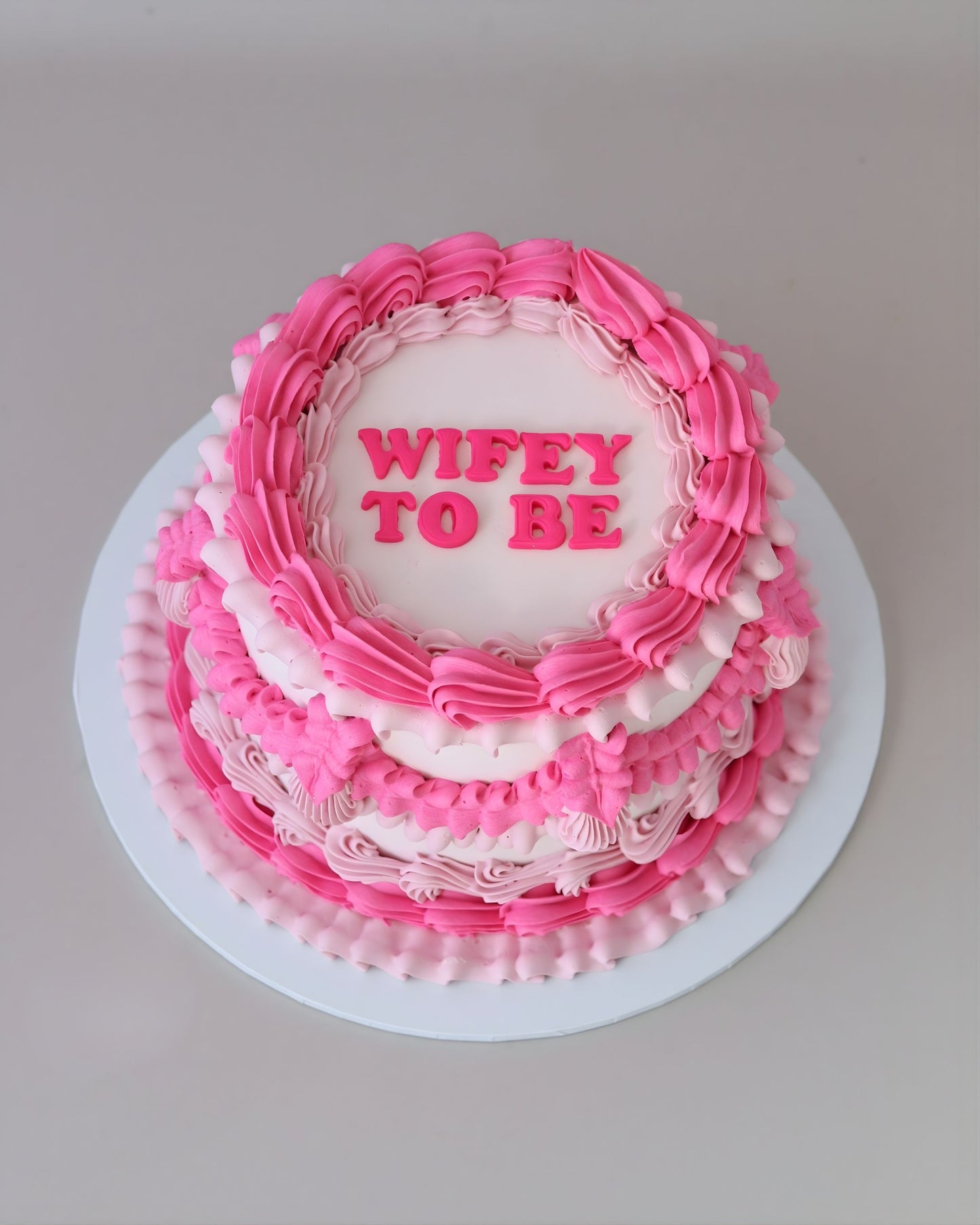 Pink Fancy Frills Vintage Cake - Bel Bear Bakes