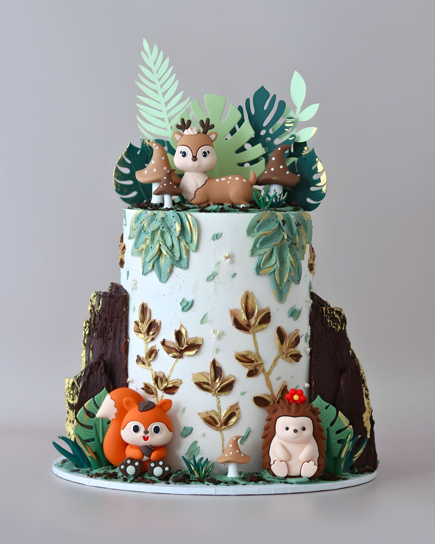 Woodland Forest  Animal Theme Cake - Bel Bear Bakes