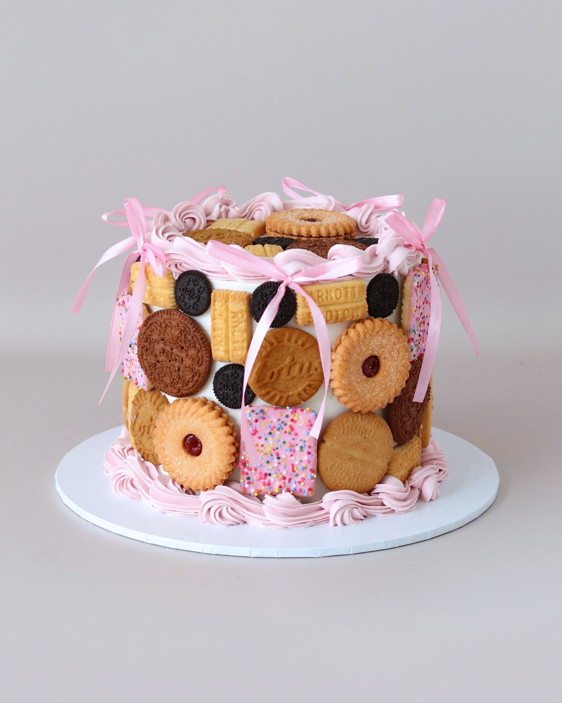 Biscuit Loaded Vintage Cake - Bel Bear Bakes