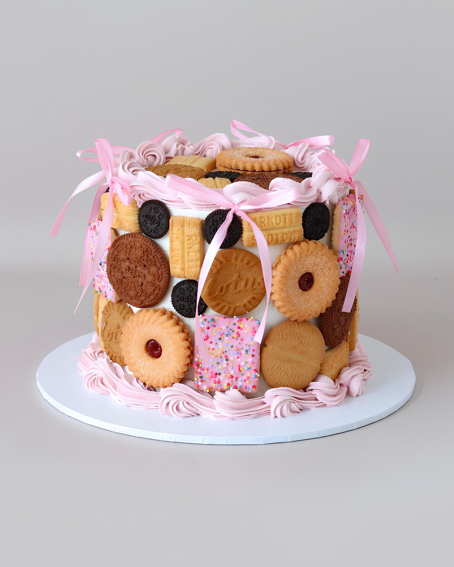 Biscuit Loaded Vintage Cake - Bel Bear Bakes