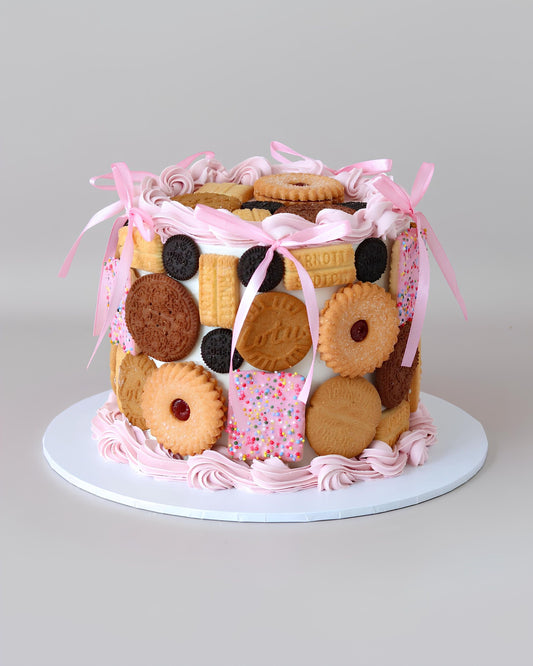 Biscuit Loaded Vintage Cake - Bel Bear Bakes