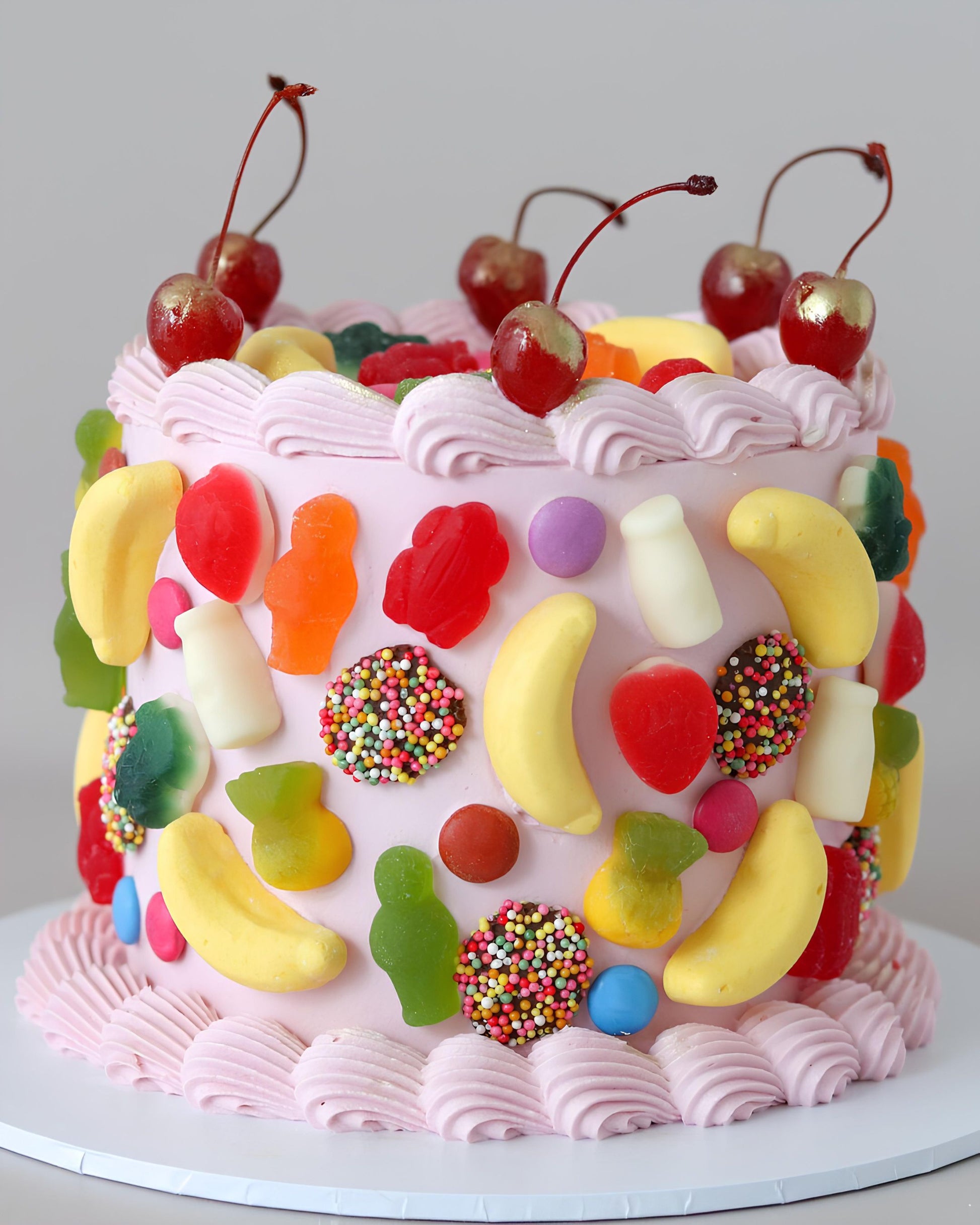 Lolly Loaded Vintage Cake - Bel Bear Bakes
