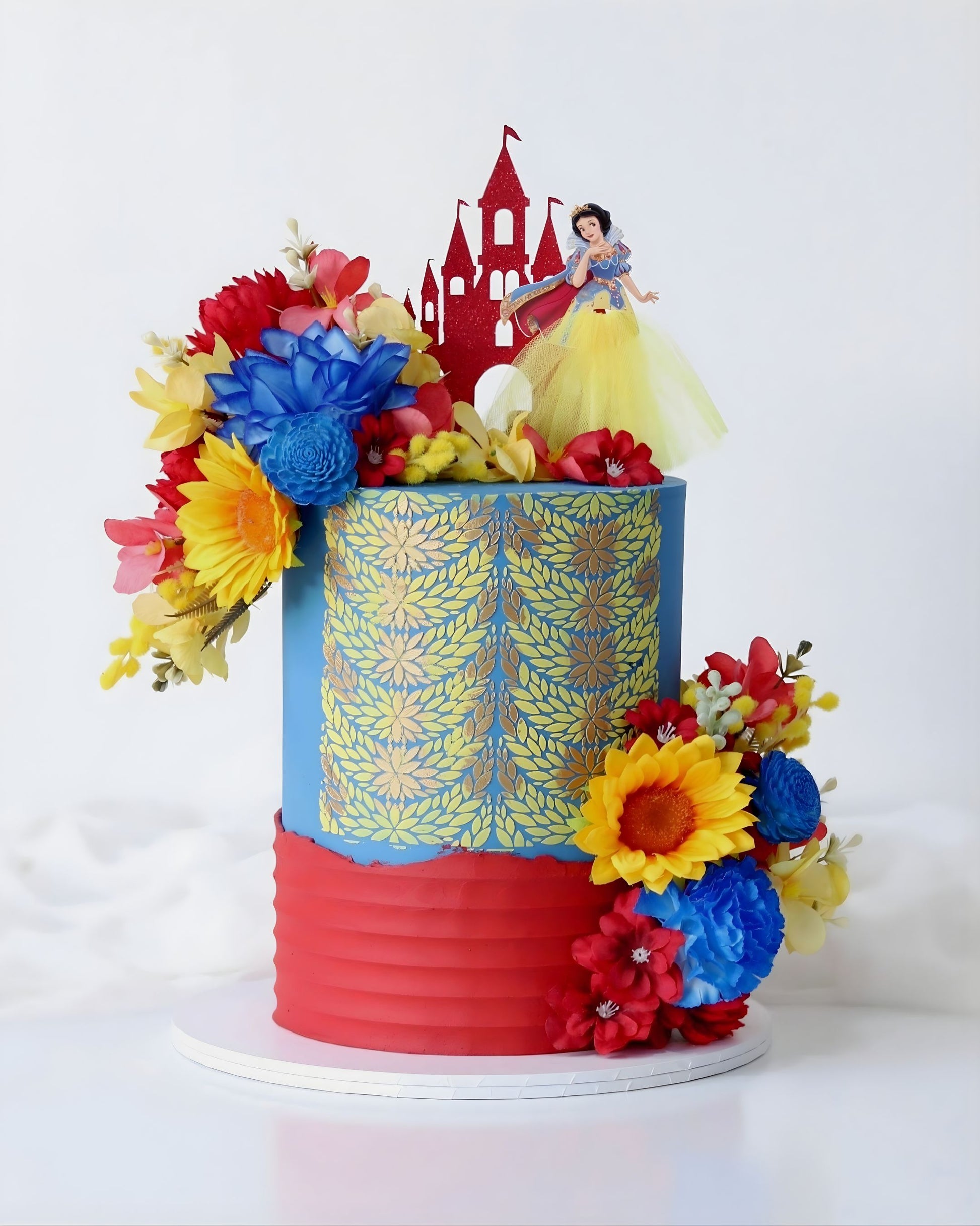 Blue & Red Snow White Cake - Bel Bear Bakes