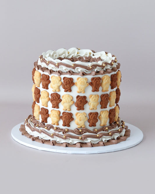 Tiny Teddy Vintage Cake - Bel Bear Bakes