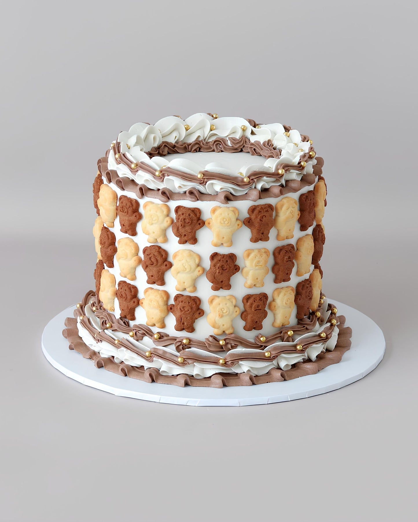 Tiny Teddy Vintage Cake - Bel Bear Bakes