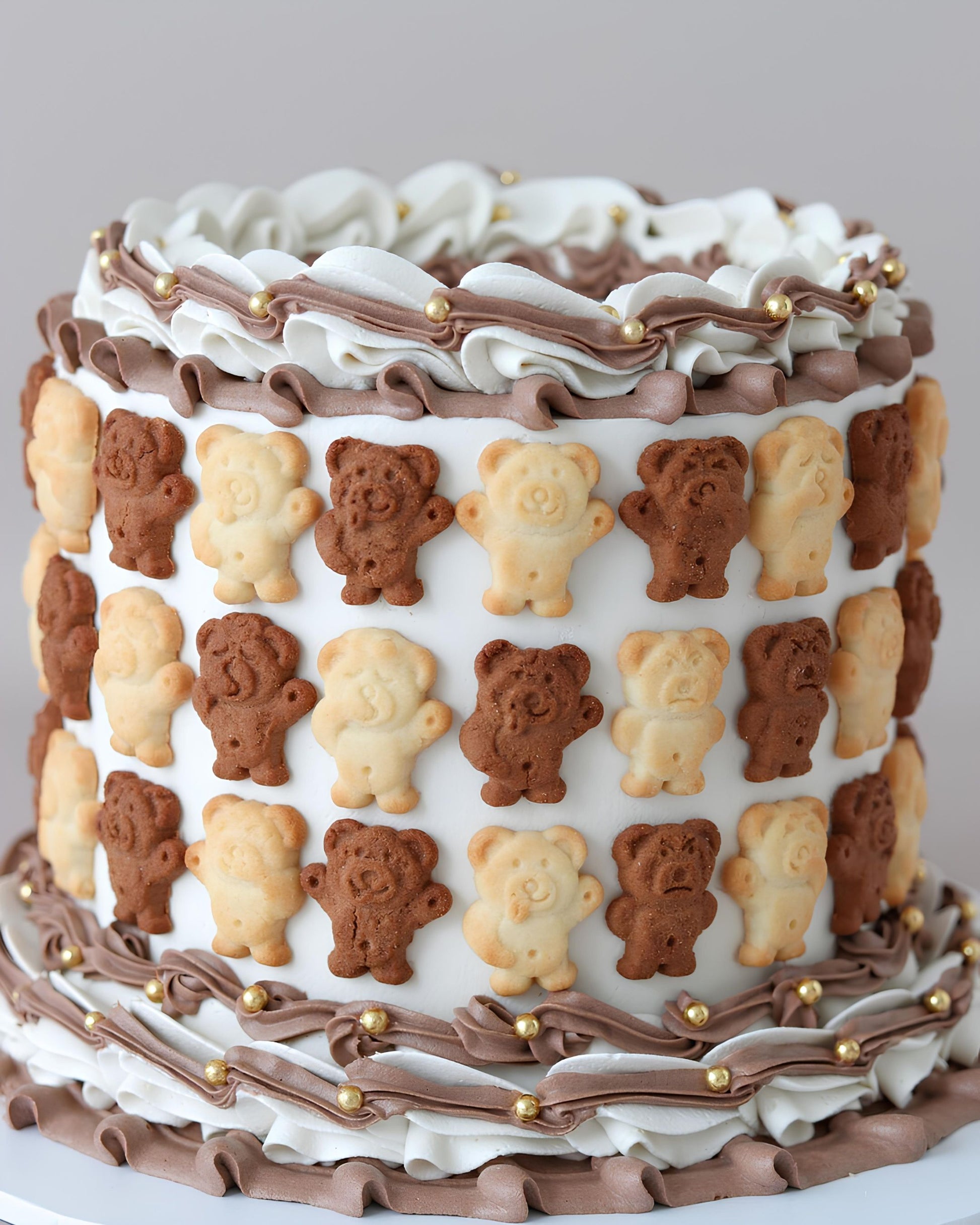Tiny Teddy Vintage Cake - Bel Bear Bakes