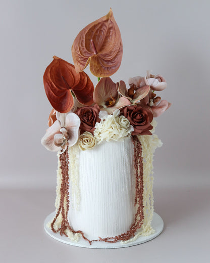 Rustic earthy floral wedding cake -  Bel Bear Bakes